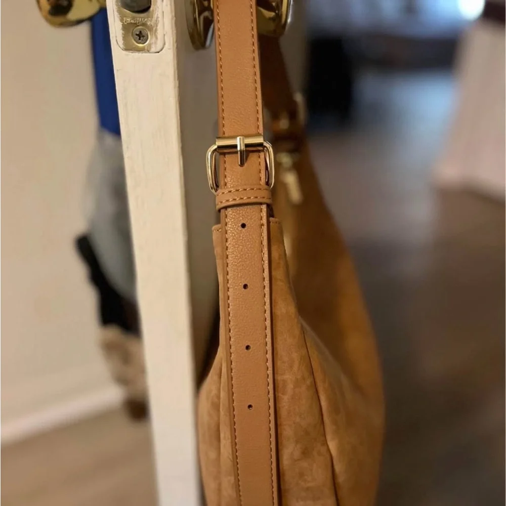 4th & Reckless UNA Faux Suede Crescent Shoulder Bag - Picture 3 of 7